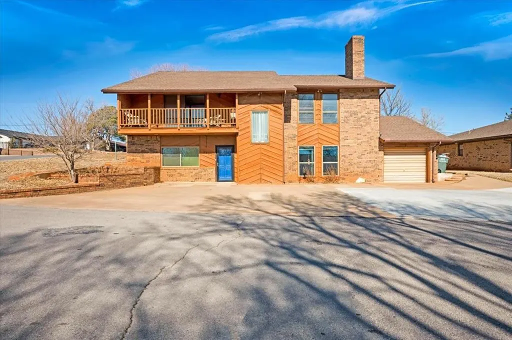 Photo 33 — 1519 Lexington Avenue, Clinton, OK 73601