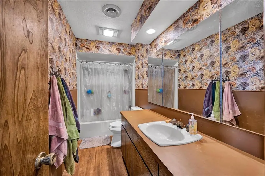 Photo 38 — 1519 Lexington Avenue, Clinton, OK 73601