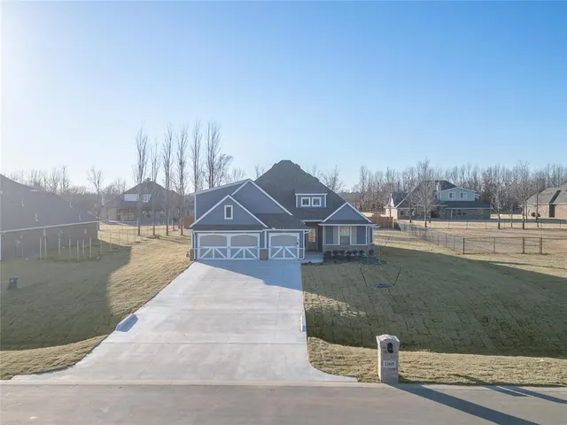 Photo 2 — 12609 Samara Drive, Oklahoma City, OK 73173