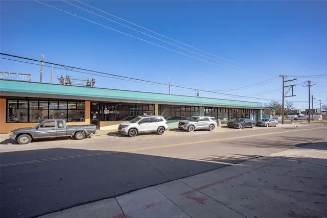 Front exterior — 121 S Santa Fe Avenue 117, Norman, OK 73069