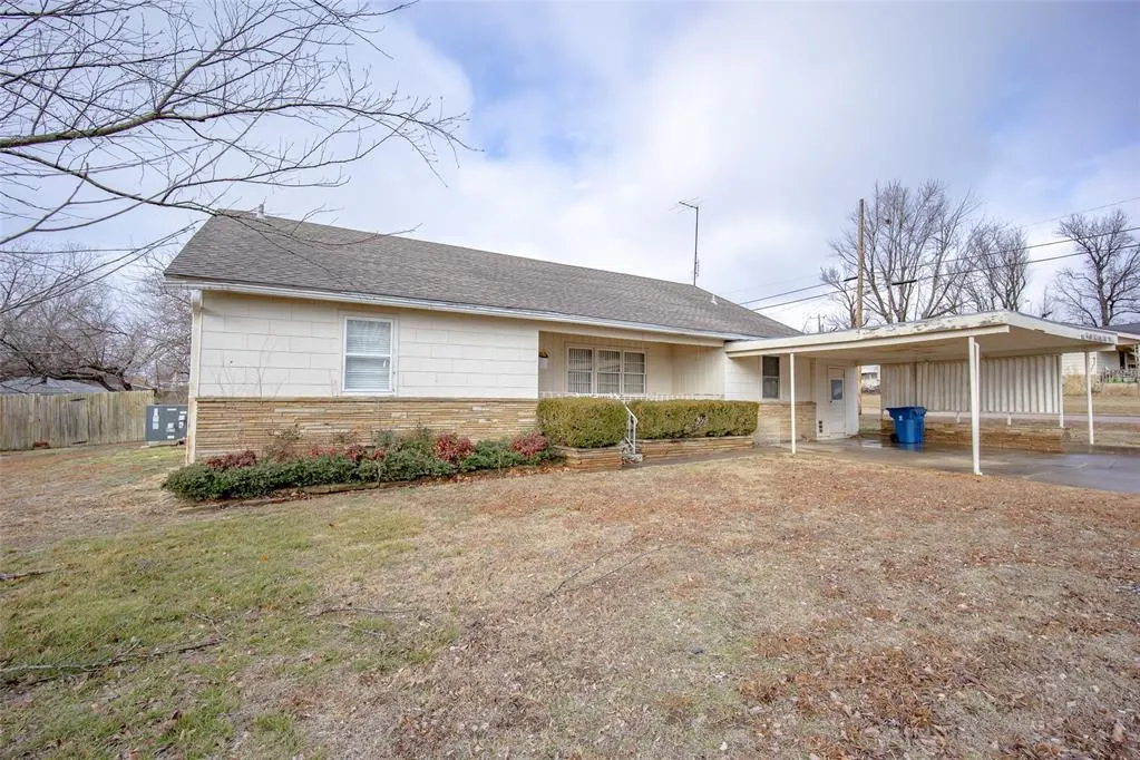 Front exterior — 421 N Creek Avenue, Drumright, OK 74030