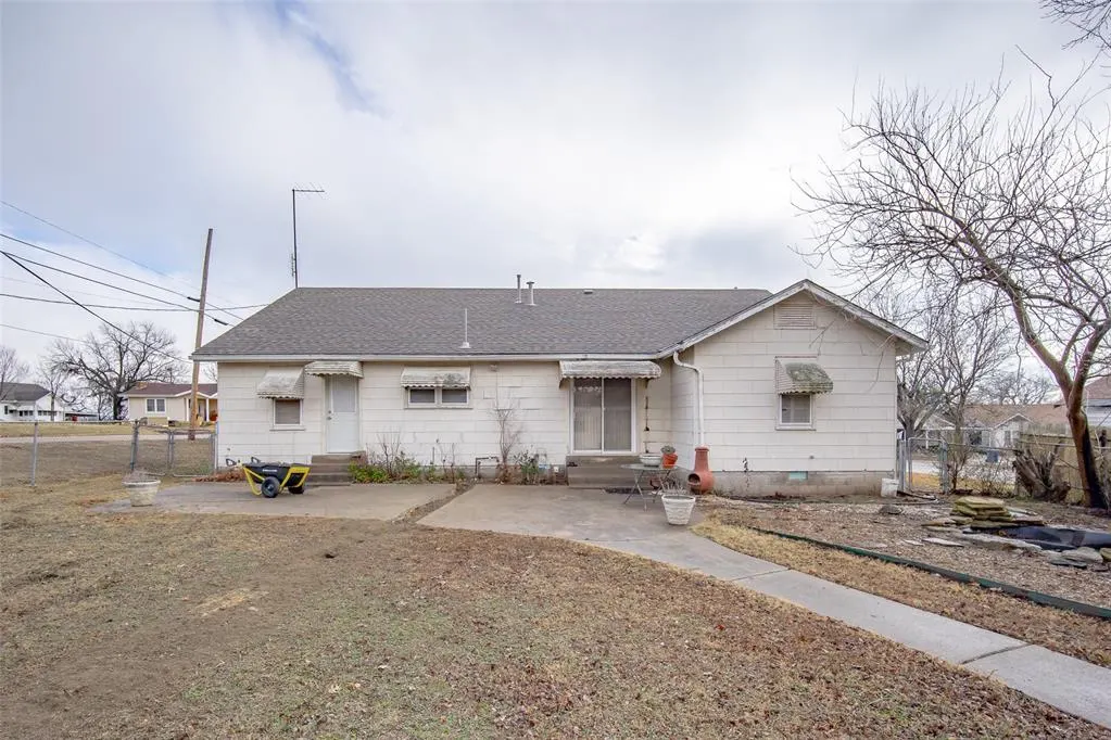Photo 29 — 421 N Creek Avenue, Drumright, OK 74030