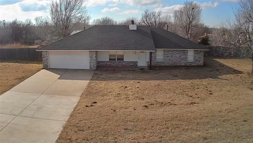 Photo 3 — 519 N Sara Road, Mustang, OK 73064
