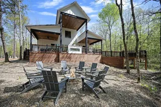 Sold home at 208 Gentry Oak Lane