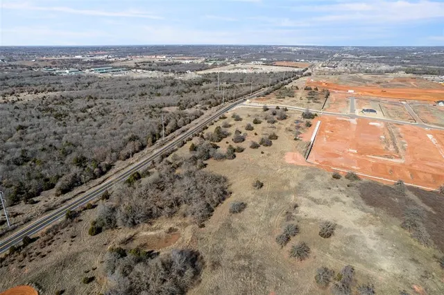 Photo 2 — 000 0000 Boulevard, Edmond, OK 73034