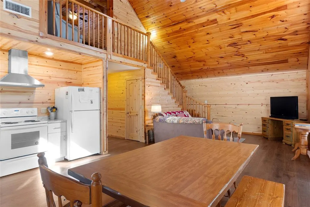 Photo 10 — 35 Marlin Drive, Broken Bow, OK 74728