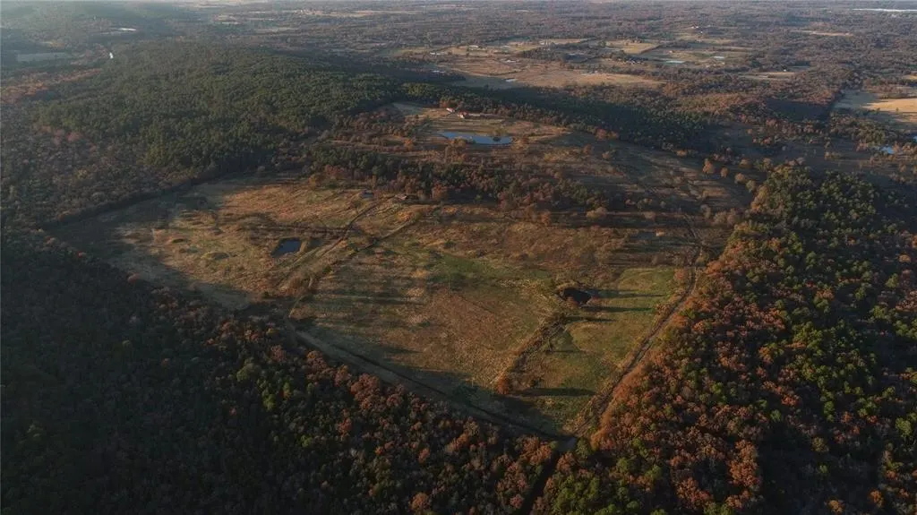 Photo 4 — 31460 Earls Flat Road, Wister, OK 74966