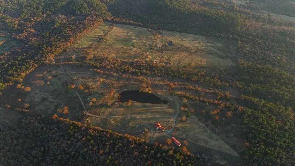 Photo 5 — 31460 Earls Flat Road, Wister, OK 74966
