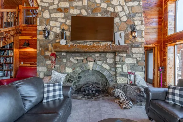 Photo 7 — 31460 Earls Flat Road, Wister, OK 74966