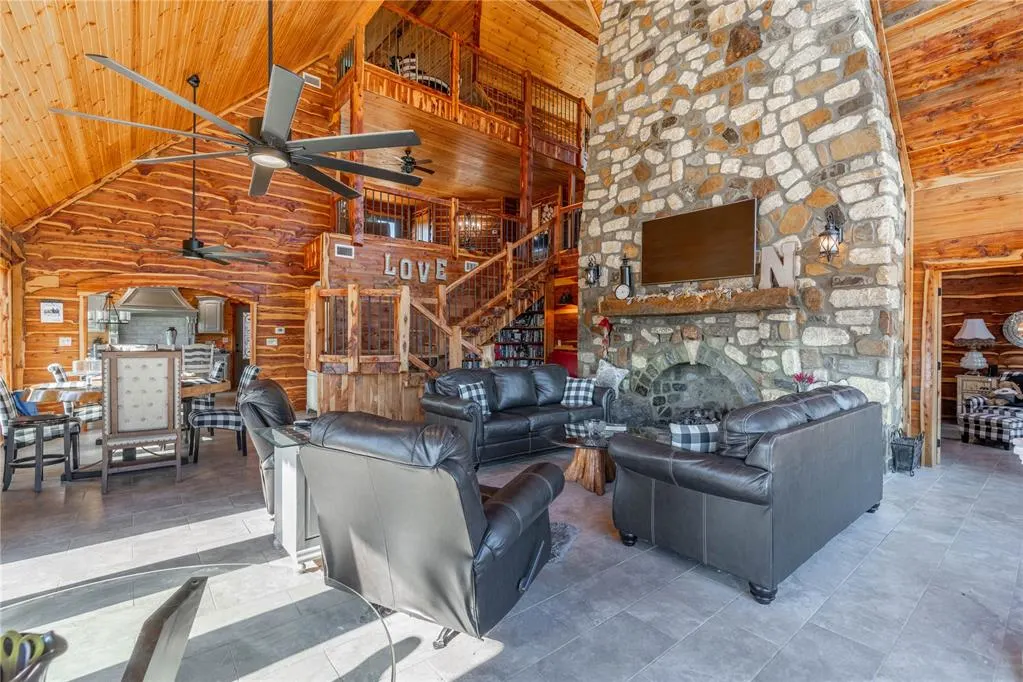 Photo 12 — 31460 Earls Flat Road, Wister, OK 74966