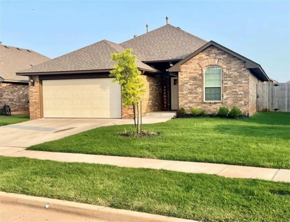 Front exterior — 8712 SW 37th Street, Oklahoma City, OK 73179