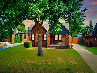 Sold home at 721 NW 26th Street