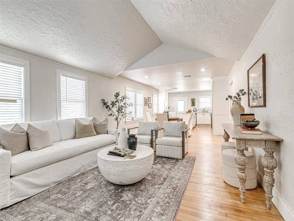 Photo 8 — 721 NW 26th Street, Oklahoma City, OK 73103