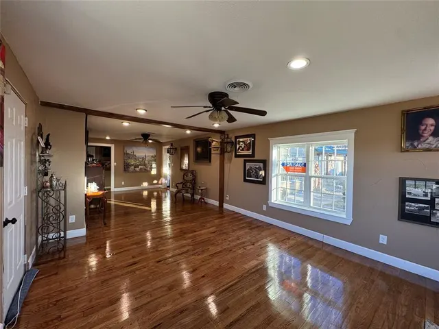 Photo 8 — 1932 E 2050 Road, Hugo, OK 74743