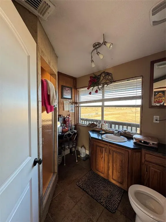 Photo 16 — 1932 E 2050 Road, Hugo, OK 74743