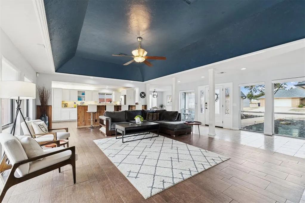 Photo 10 — 4008 Cherry Hill Lane, Oklahoma City, OK 73120