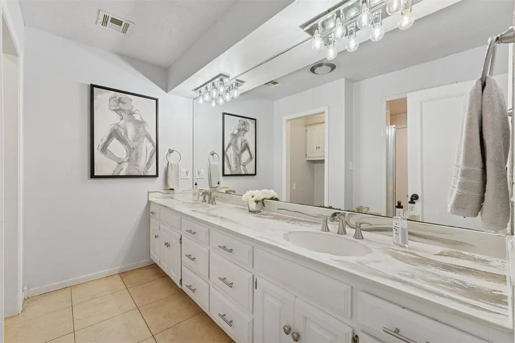 Photo 22 — 4008 Cherry Hill Lane, Oklahoma City, OK 73120