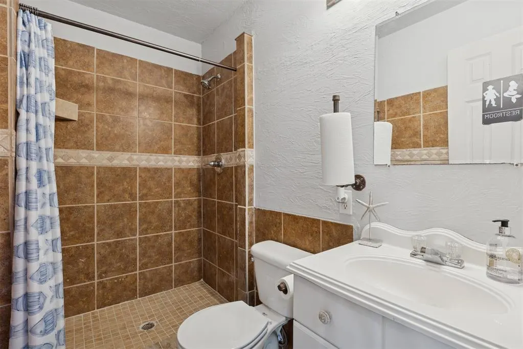 Photo 35 — 4008 Cherry Hill Lane, Oklahoma City, OK 73120