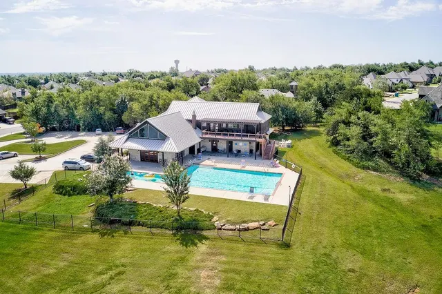 Photo 2 — 2106 Ingels Place, Norman, OK 73071