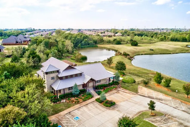 Photo 3 — 2106 Ingels Place, Norman, OK 73071