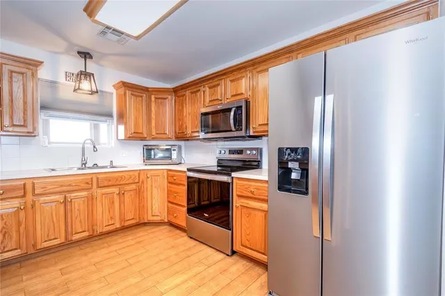 Photo 7 — 880035 S Carey Lane, Chandler, OK 74834