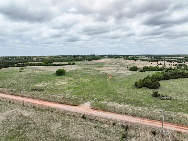 Front exterior — 850 Road, Kendrick, OK 74079