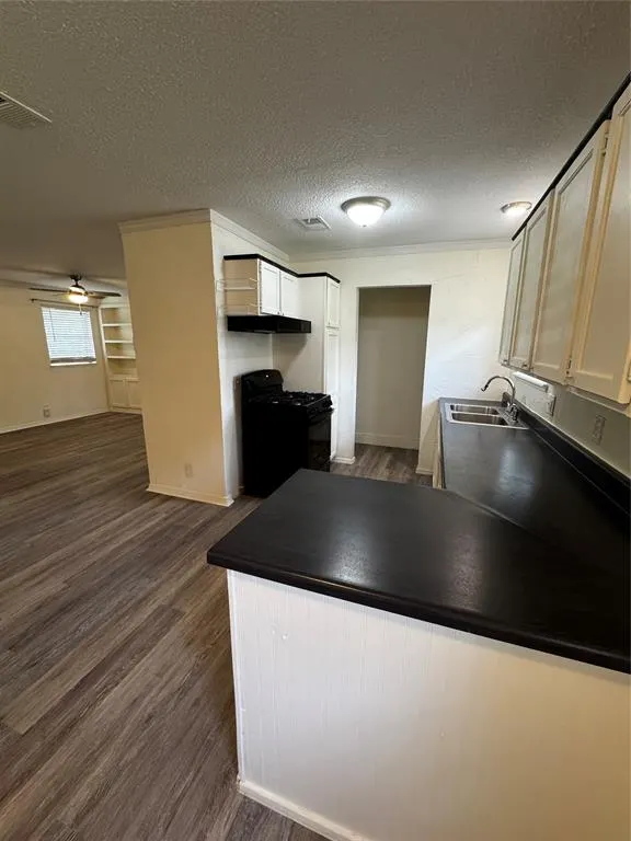 Photo 6 — 404 C Street, Seminole, OK 74868