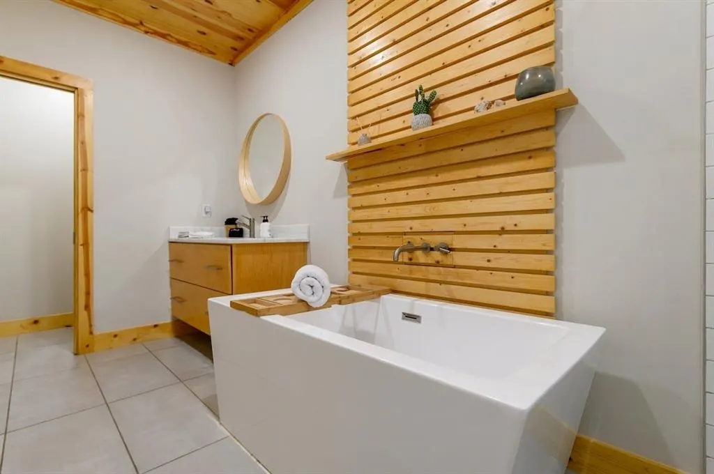 Photo 17 — 639 Woodland Hills Trail, Broken Bow, OK 74728