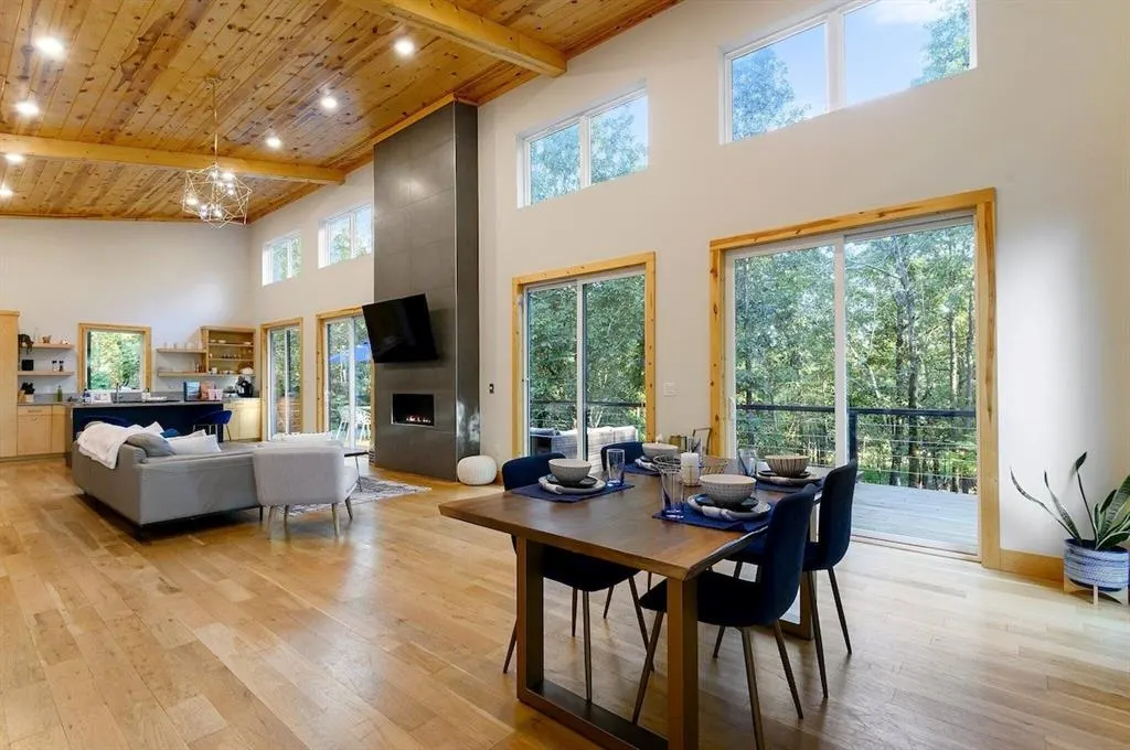 Photo 5 — 639 Woodland Hills Trail, Broken Bow, OK 74728