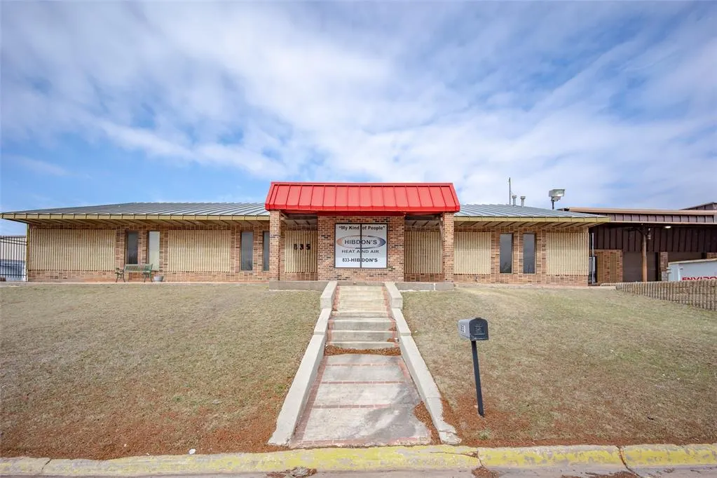 Front exterior — 835 SE 30th Street B, Oklahoma City, OK 73129