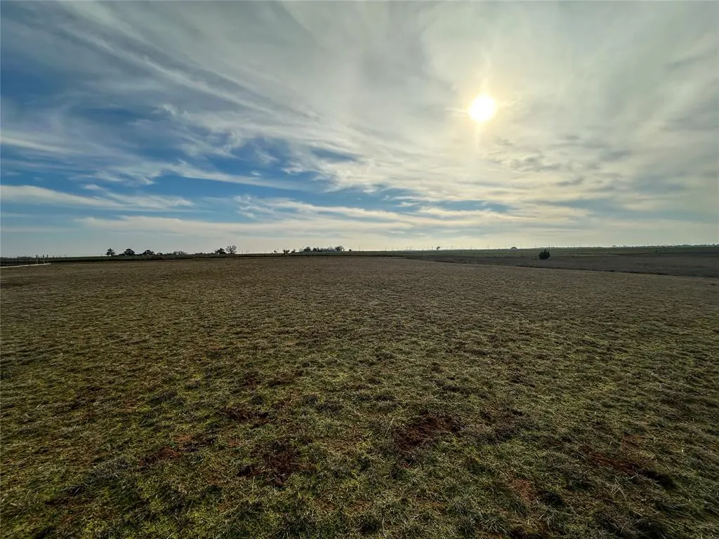 Photo 13 — 3 N Hydro Hills Road, Hydro, OK 73048