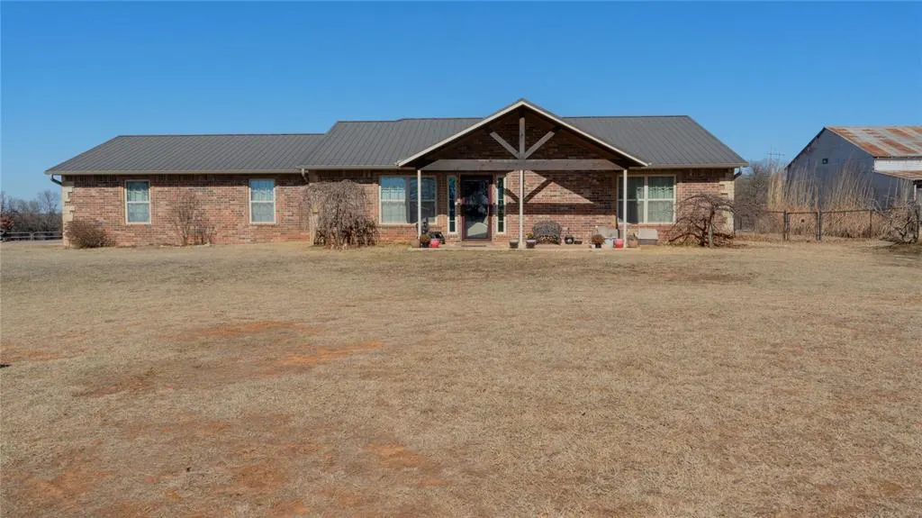 Front exterior — 38570 Highway 9, Tecumseh, OK 74873