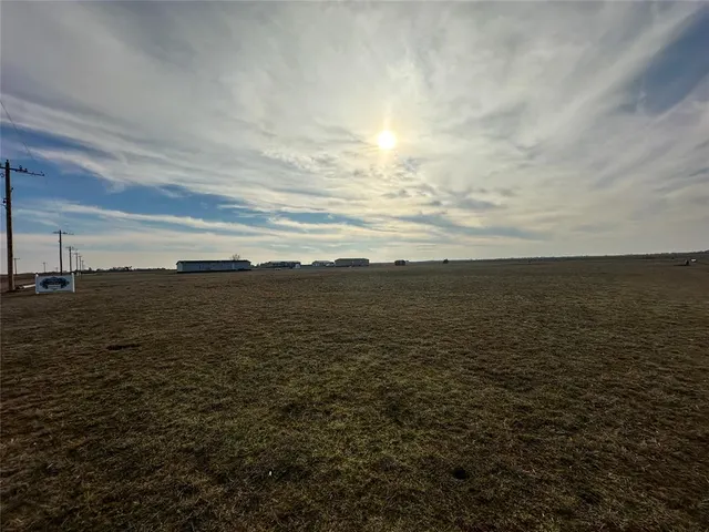 Photo 4 — 10 S Hydro Hills Road, Hydro, OK 73048