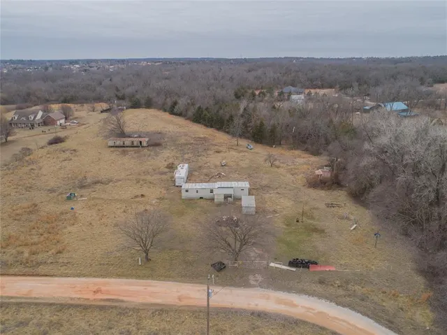 Photo 2 — 19824 SE 162nd Street, Newalla, OK 74857