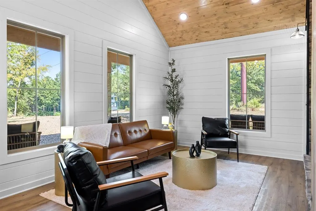 Photo 11 — 10 Hickory Ridge Road, Broken Bow, OK 74728