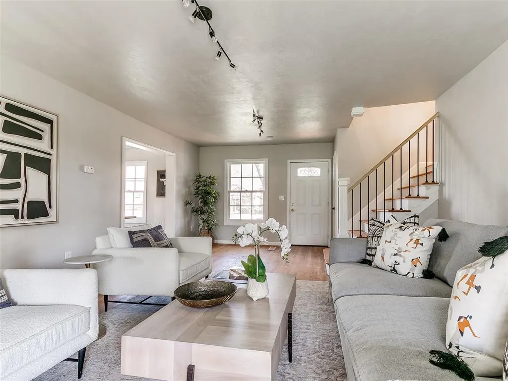 Photo 7 — 2208 NW 28th Street, Oklahoma City, OK 73107