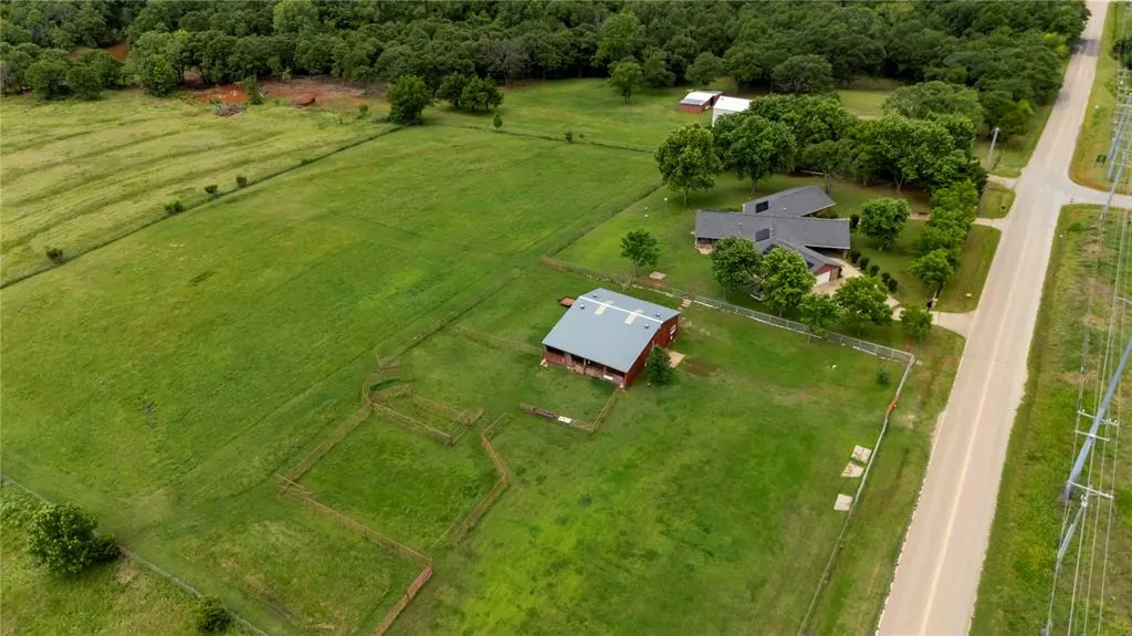 Photo 33 — 1901 E 15th Street, Chandler, OK 74834