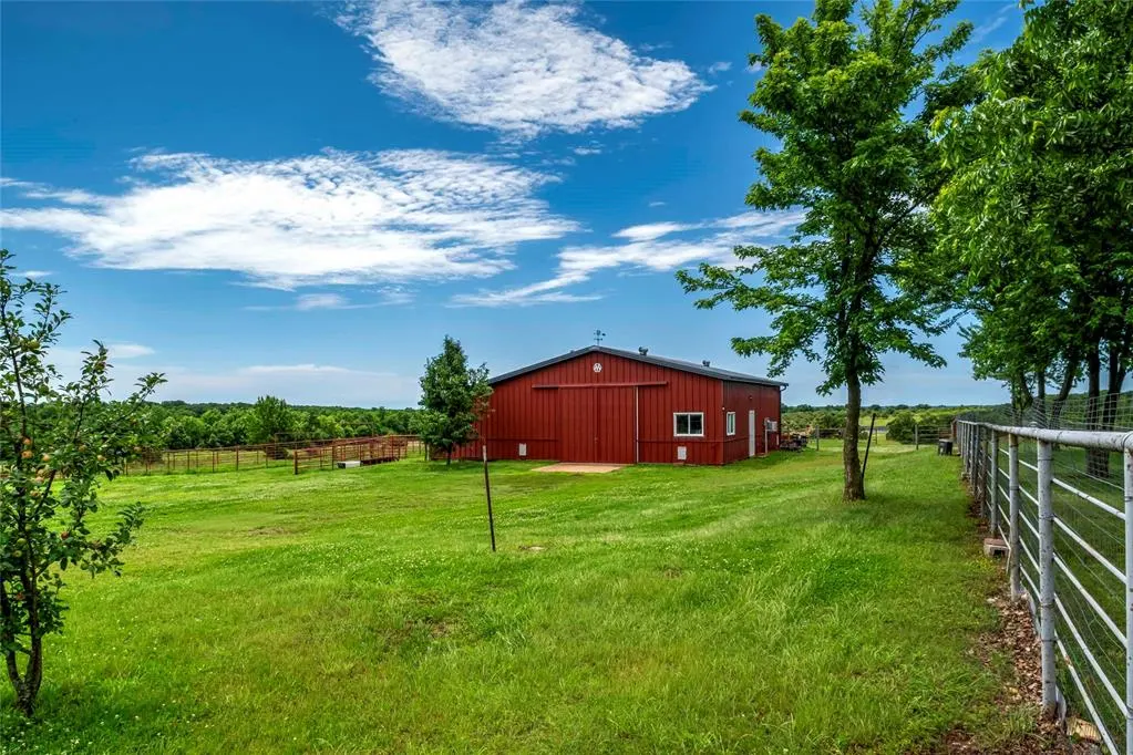 Photo 36 — 1901 E 15th Street, Chandler, OK 74834