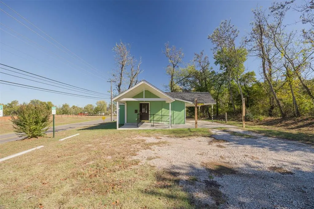 Photo 9 — 614 W Main Street, Jones, OK 73049