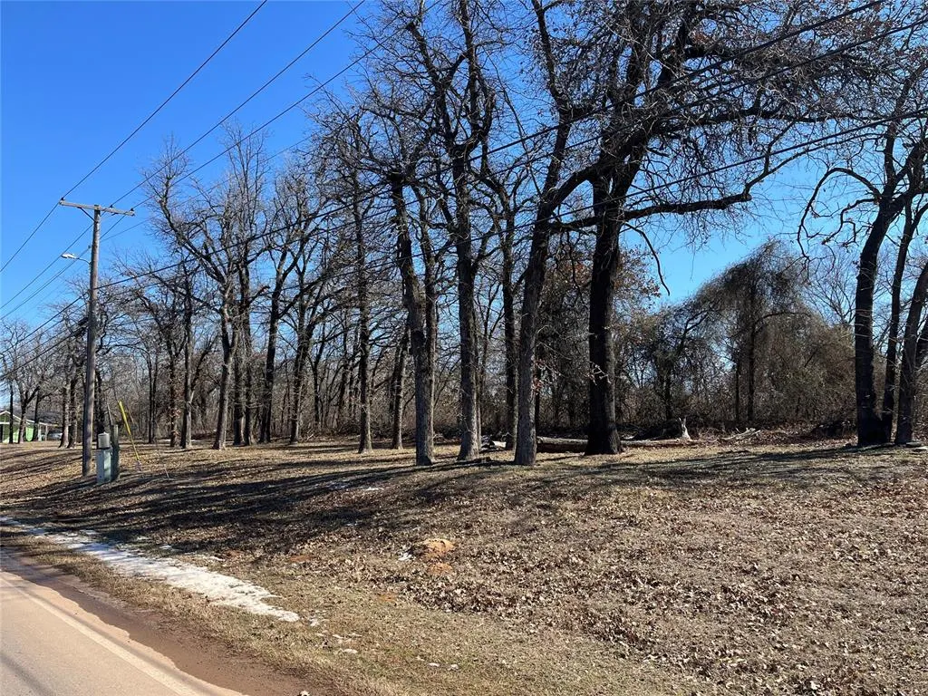 Photo 11 — 614 W Main Street, Jones, OK 73049