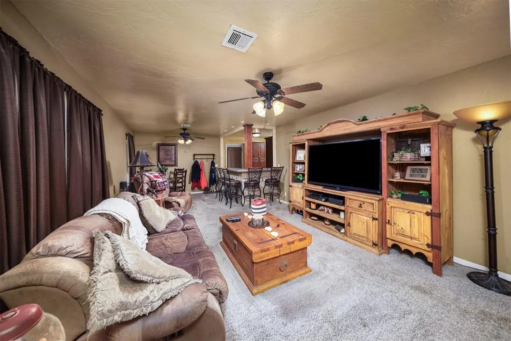 Photo 7 — 404 N Bryan Avenue, Mangum, OK 73554