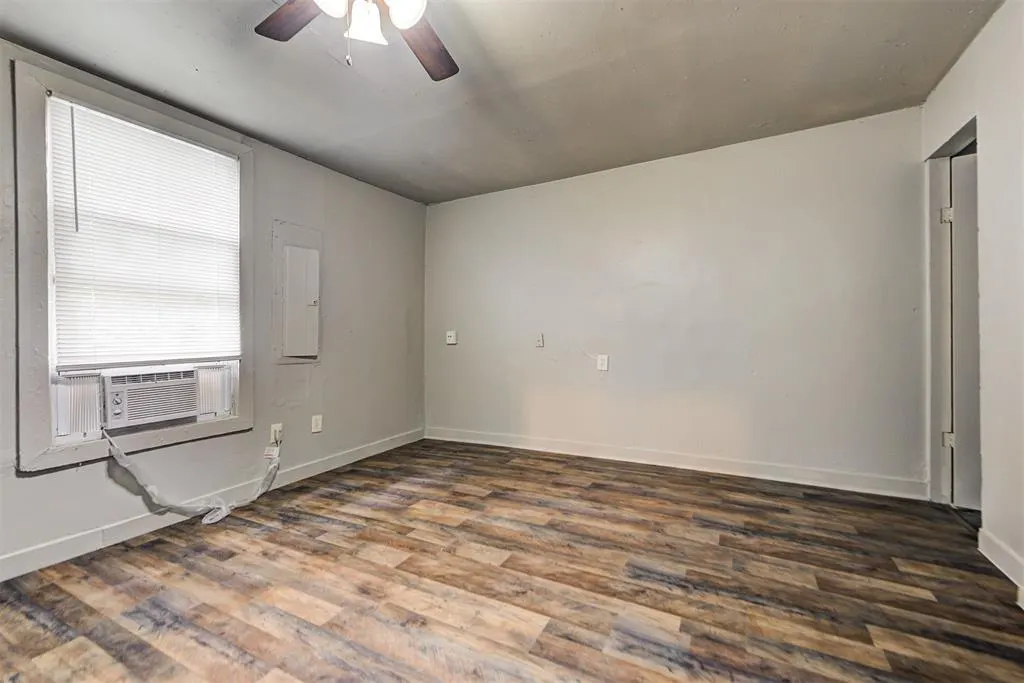 Photo 17 — 1315 NW 7th Street, Oklahoma City, OK 73106