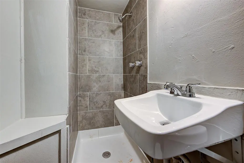 Photo 21 — 1315 NW 7th Street, Oklahoma City, OK 73106