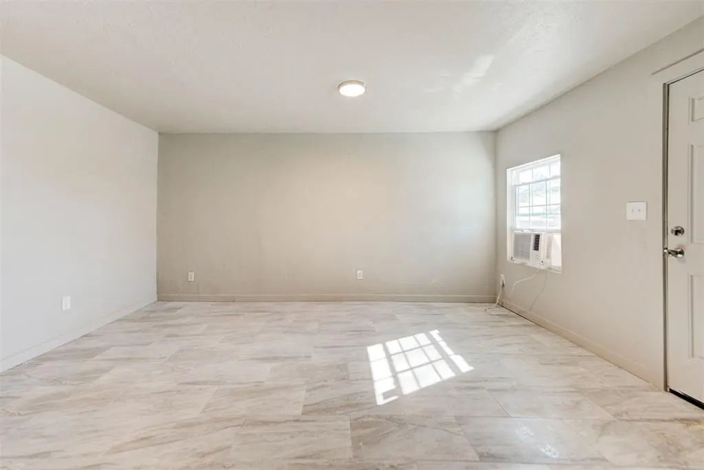 Photo 23 — 1315 NW 7th Street, Oklahoma City, OK 73106