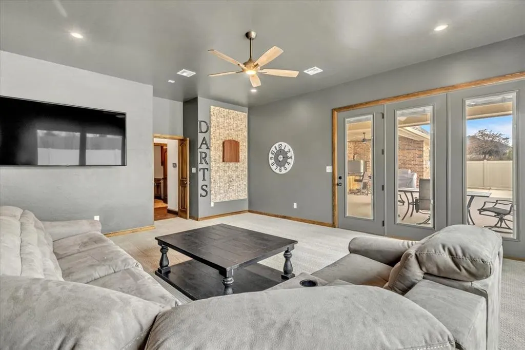 Photo 13 — 689 Pedras Circle, Newcastle, OK 73065