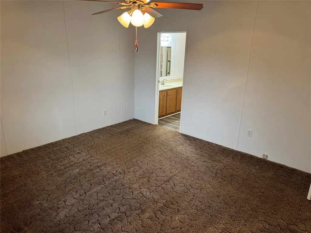 Photo 9 — 418 S Elm Street, Custer City, OK 73639