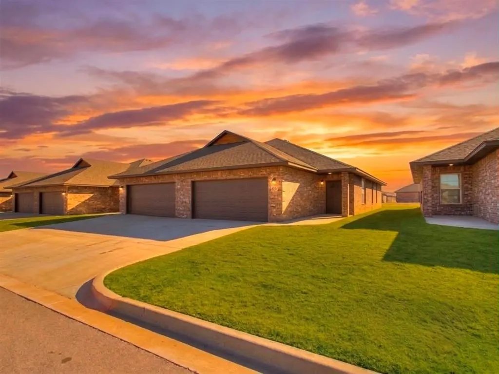 Front exterior — 805 Aspen Drive, Kingfisher, OK 73750