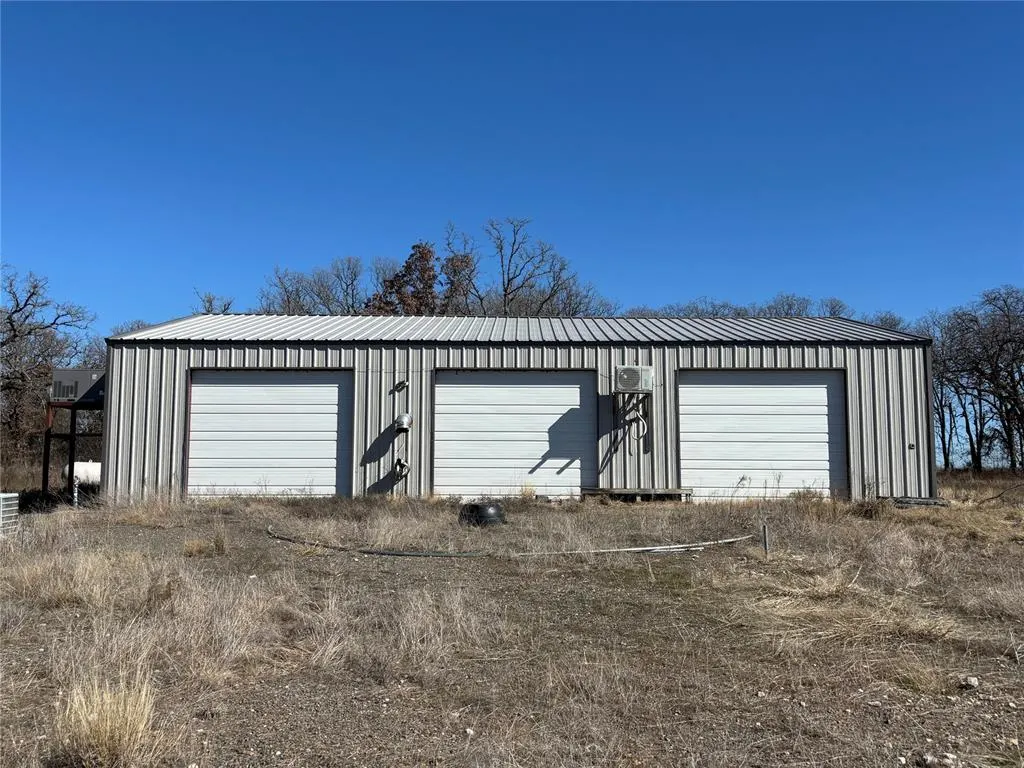 Photo 6 — 24377 E County Road 1700, Elmore City, OK 73433