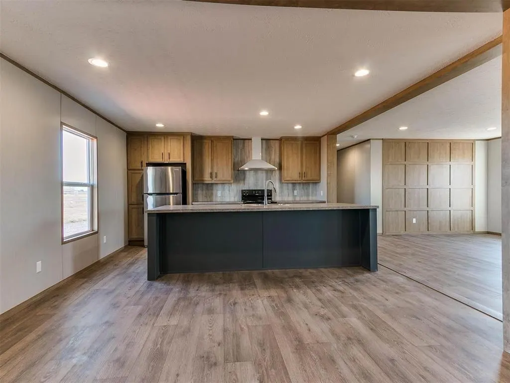 Photo 9 — 28992 Oakwood Meadows Drive, Cashion, OK 73016