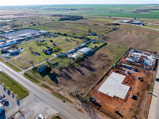 Photo 3 — 1904 E Highway 66 Highway, El Reno, OK 73036